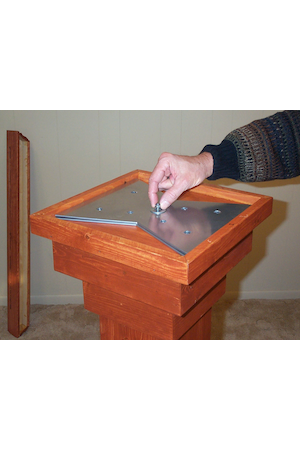 store plates in base bottom