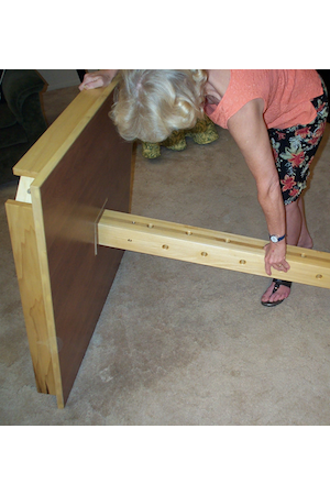 receiving block latches on end of chest